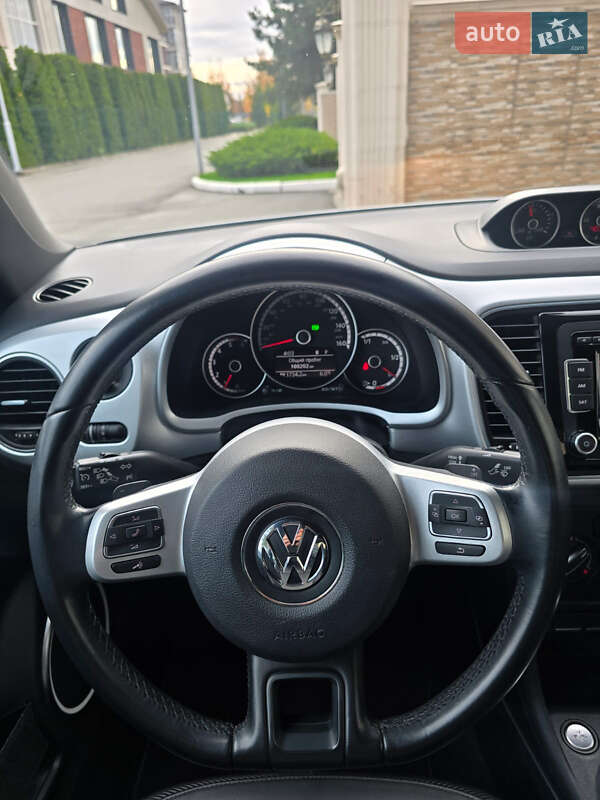 Хэтчбек Volkswagen Beetle 2014 в Киеве фото 11 Хэтчбек Volkswagen Beetle 2014 в Киеве