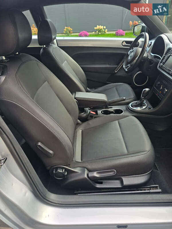 Хэтчбек Volkswagen Beetle 2014 в Киеве фото 9 Хэтчбек Volkswagen Beetle 2014 в Киеве