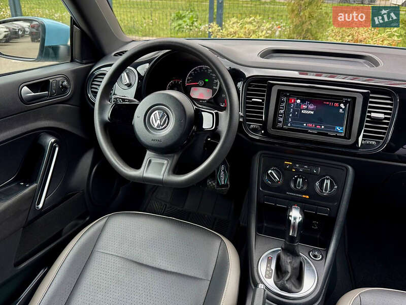 Хэтчбек Volkswagen Beetle 2015 в Киеве
