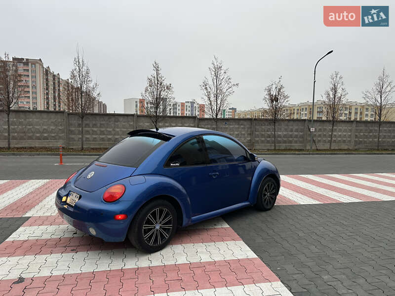 Хэтчбек Volkswagen Beetle 2003 в Киеве