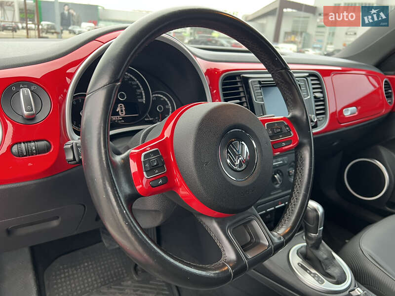 Хэтчбек Volkswagen Beetle 2016 в Киеве