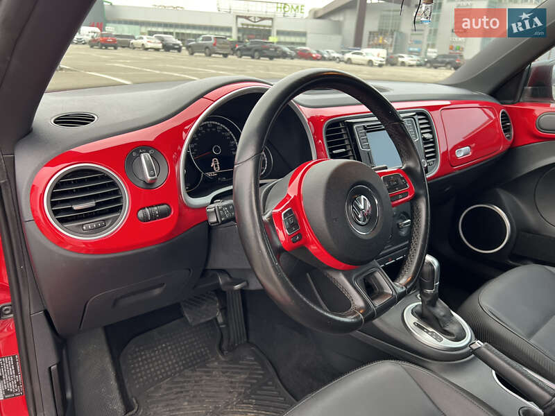Хэтчбек Volkswagen Beetle 2016 в Киеве