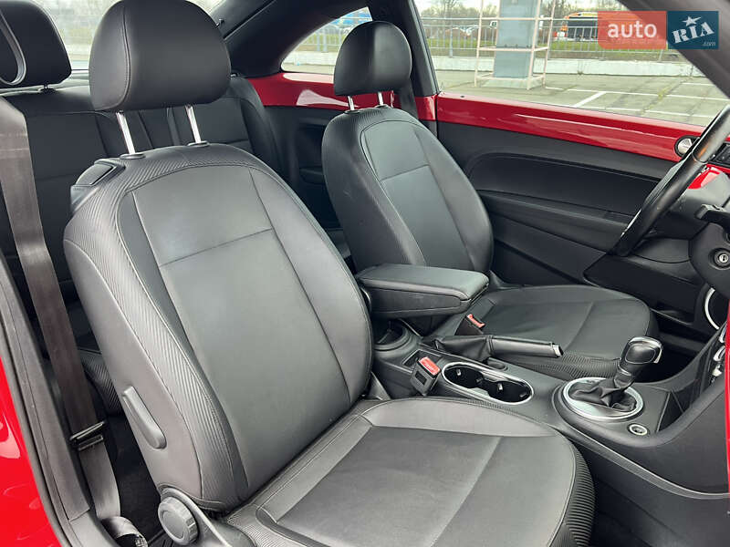 Хэтчбек Volkswagen Beetle 2016 в Киеве