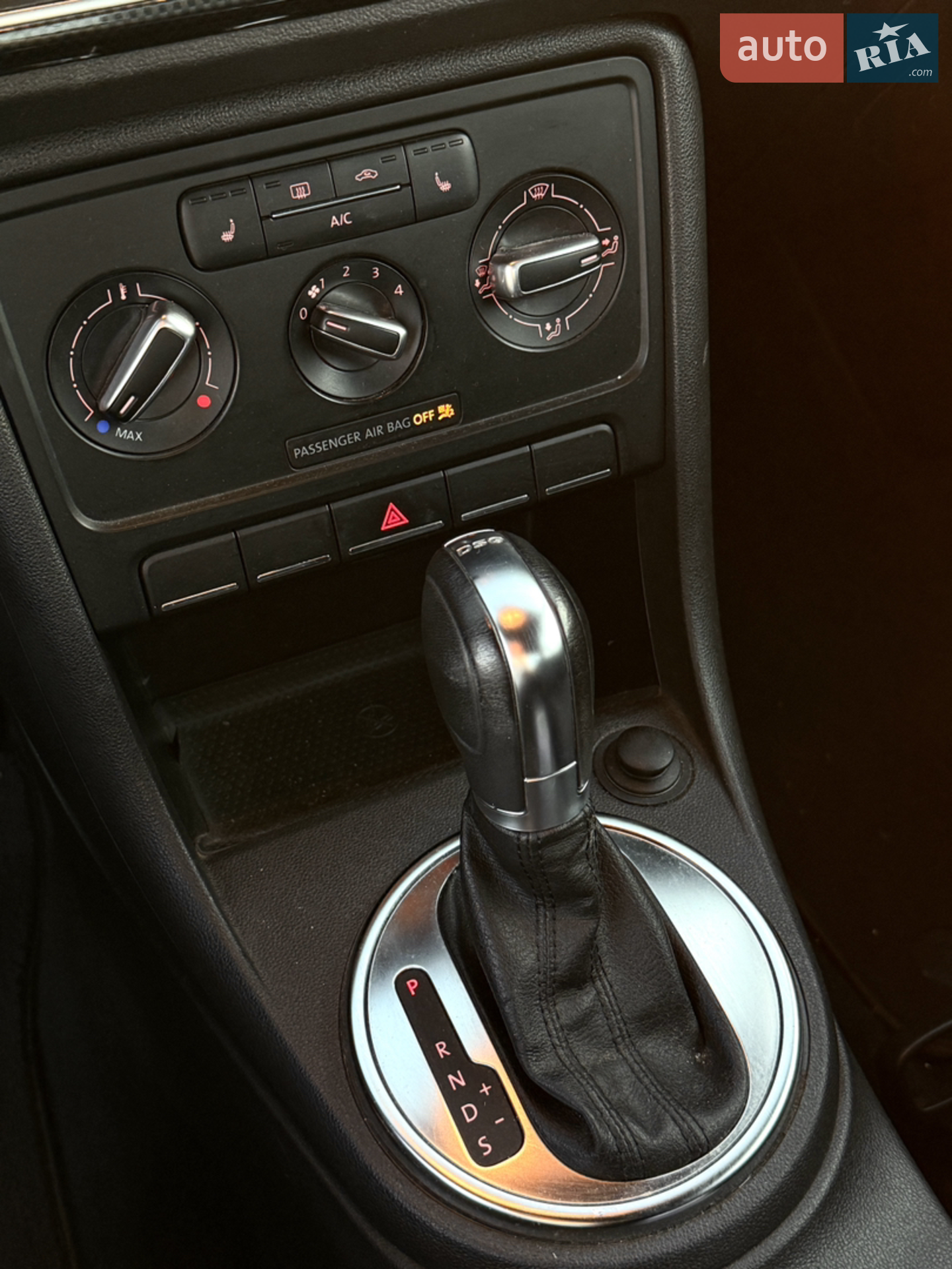 2012 Volkswagen Beetle - мініатюра 9