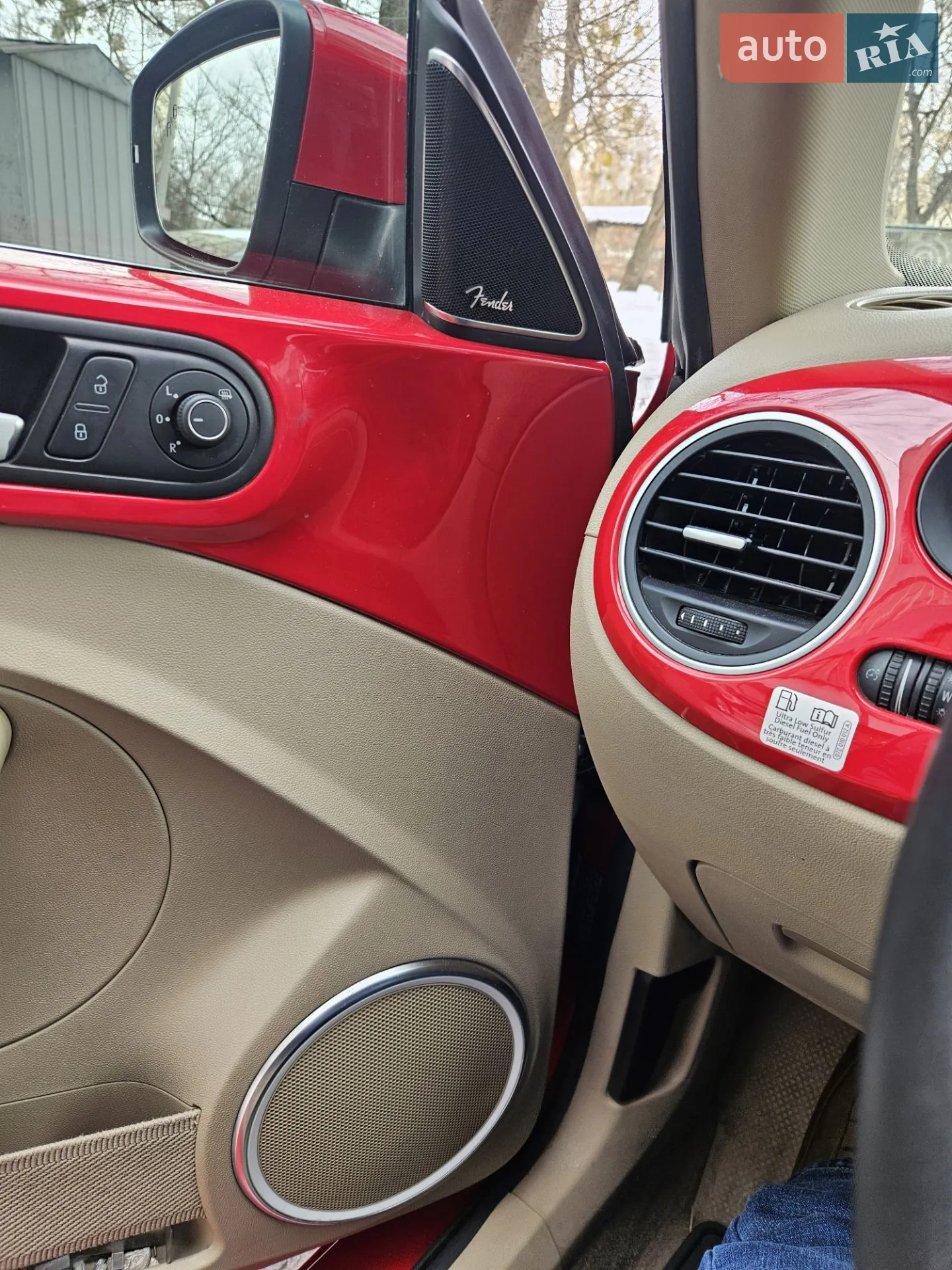 2015 Volkswagen Beetle - мініатюра 2