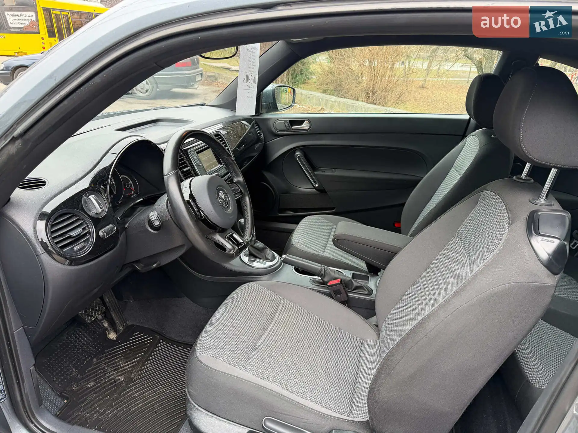 2019 Volkswagen Beetle - мініатюра 12