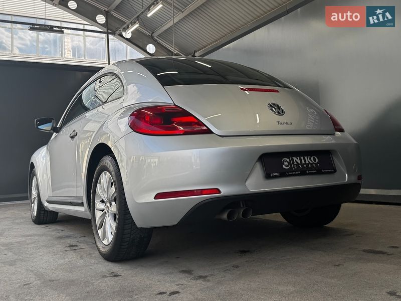 Хэтчбек Volkswagen Beetle 2015 в Киеве