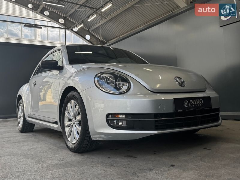 Хэтчбек Volkswagen Beetle 2015 в Киеве