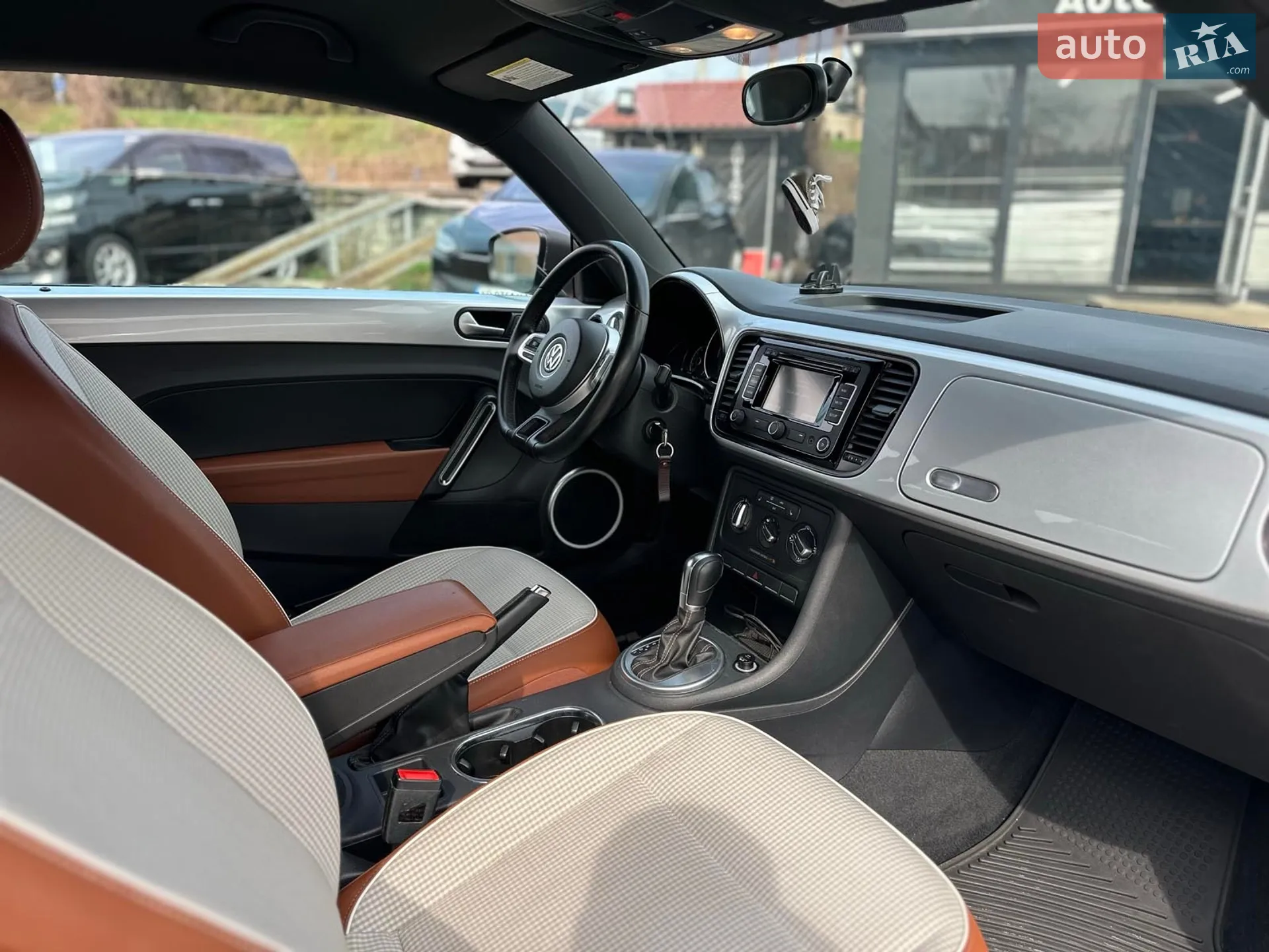 2014 Volkswagen Beetle - мініатюра 10