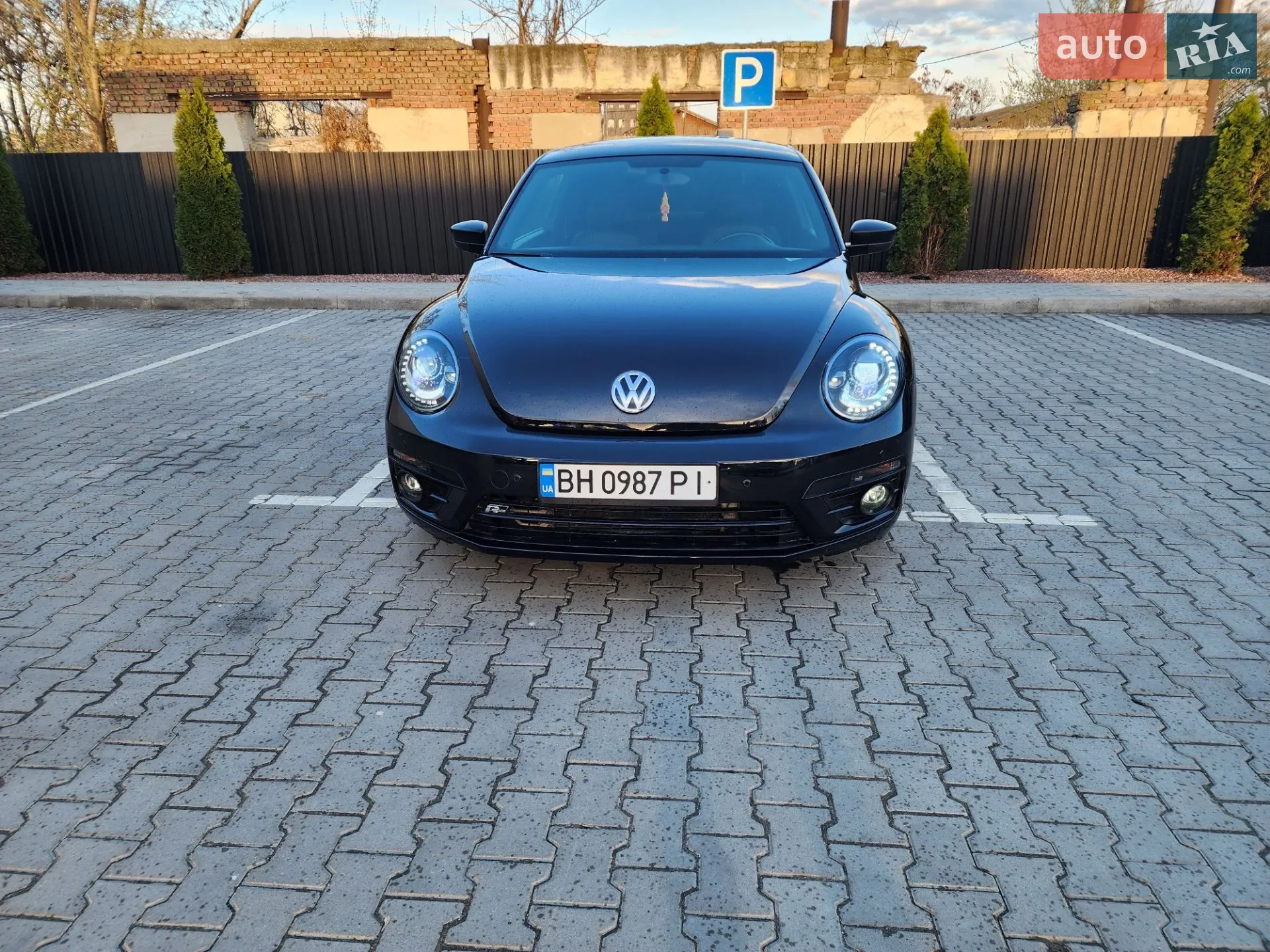 2017 Volkswagen Beetle - мініатюра 2