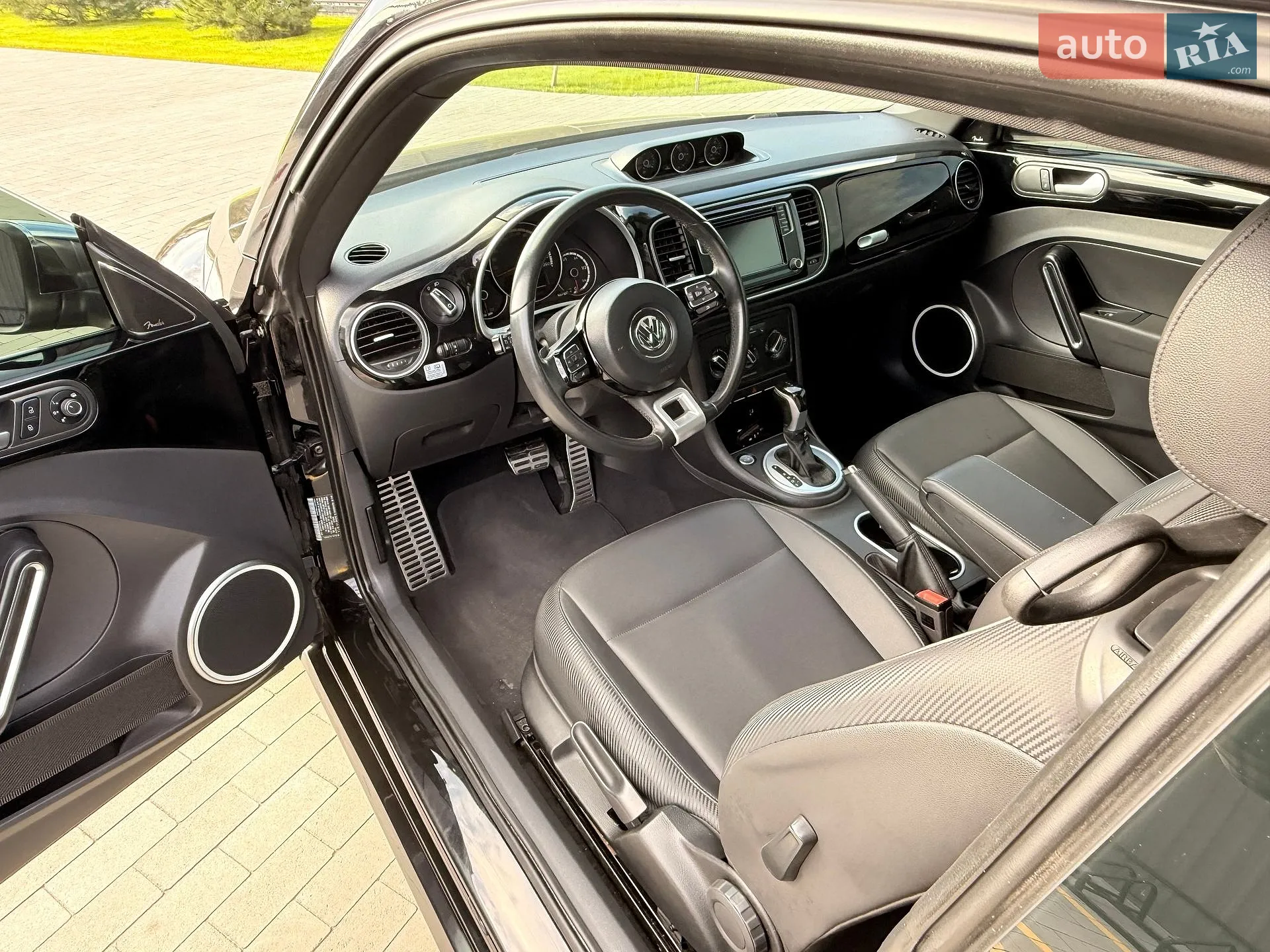 2015 Volkswagen Beetle - мініатюра 24