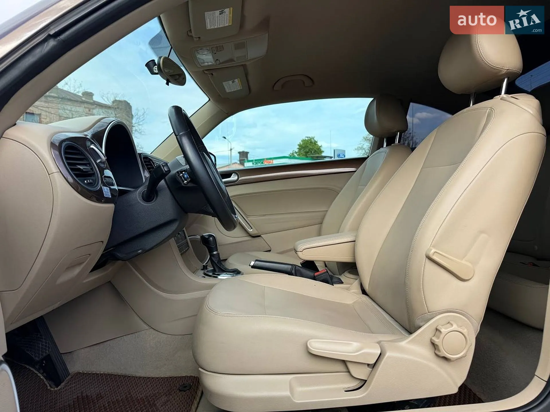 2013 Volkswagen Beetle - мініатюра 17