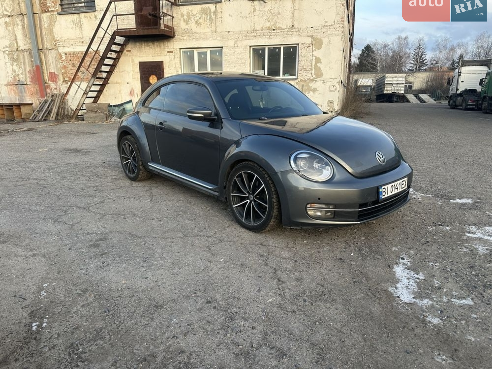 2012 Volkswagen Beetle - мініатюра 2