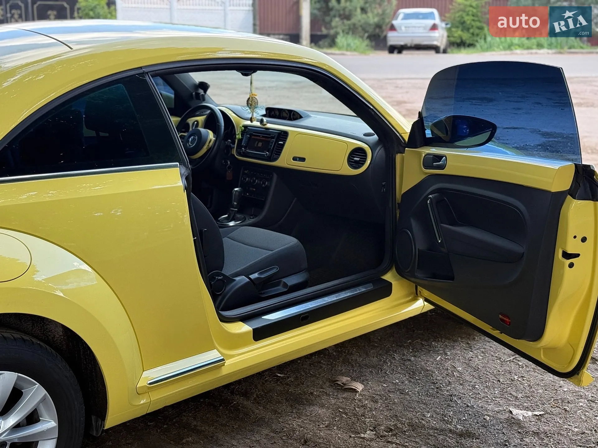2014 Volkswagen Beetle - мініатюра 18