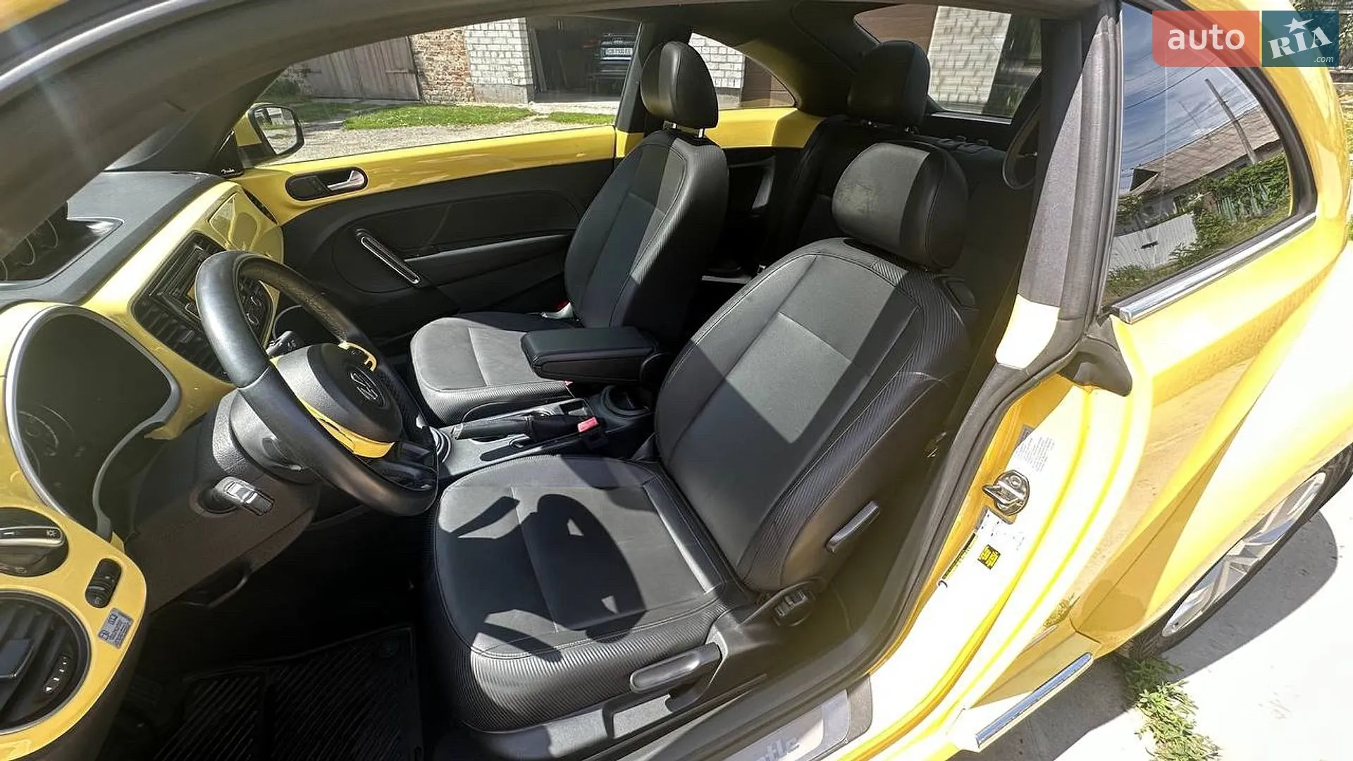 2013 Volkswagen Beetle - мініатюра 23