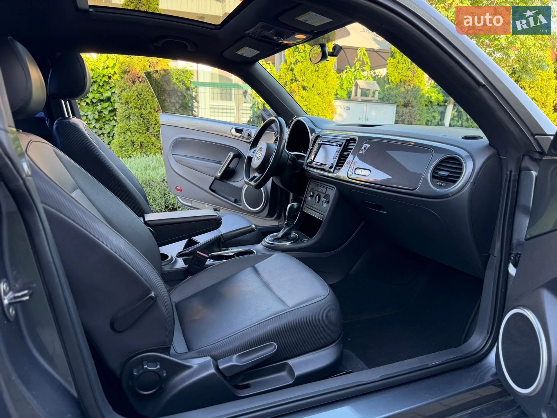 2013 Volkswagen Beetle - мініатюра 26