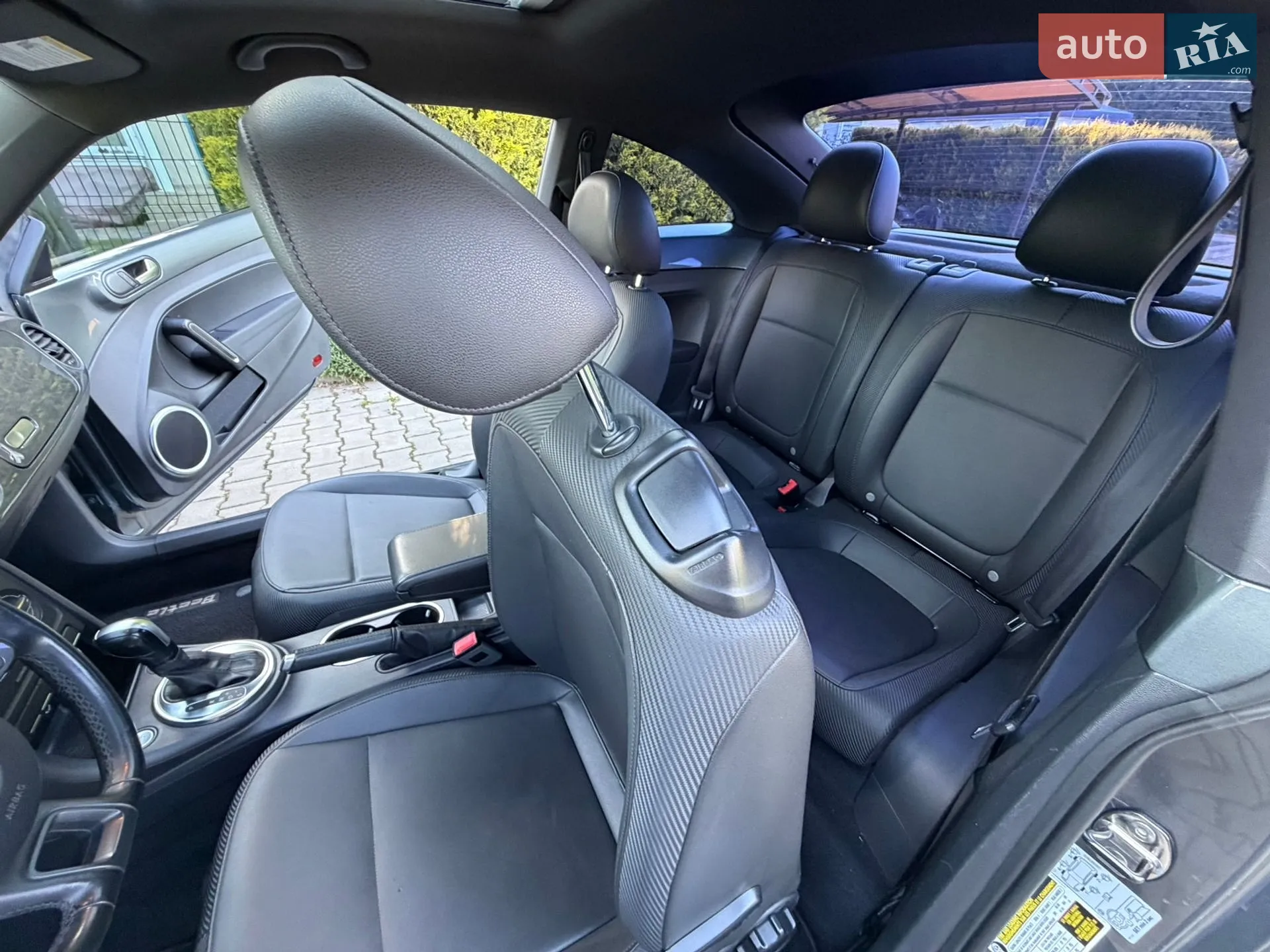 2013 Volkswagen Beetle - мініатюра 38