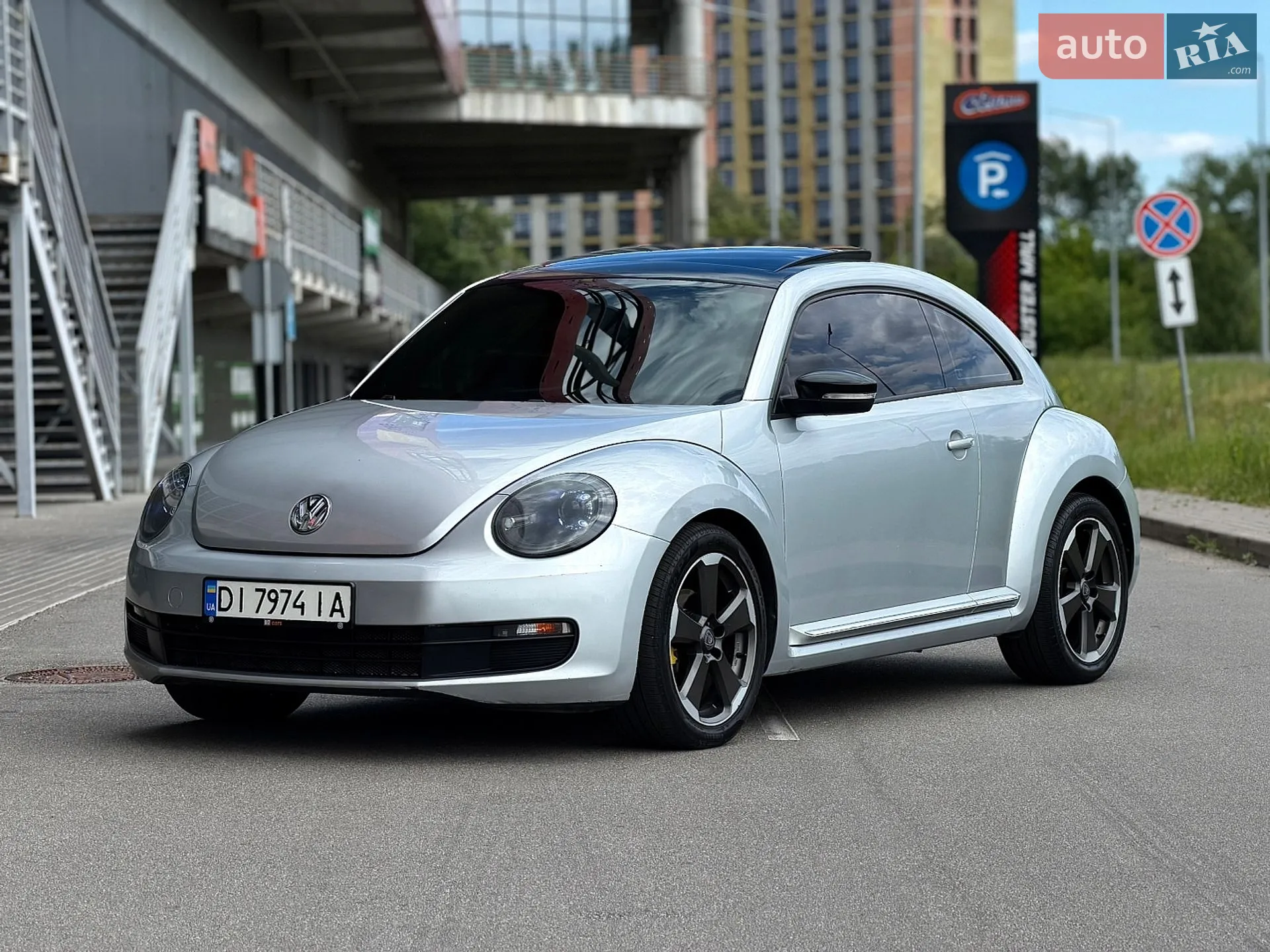 2013 Volkswagen Beetle - мініатюра 2