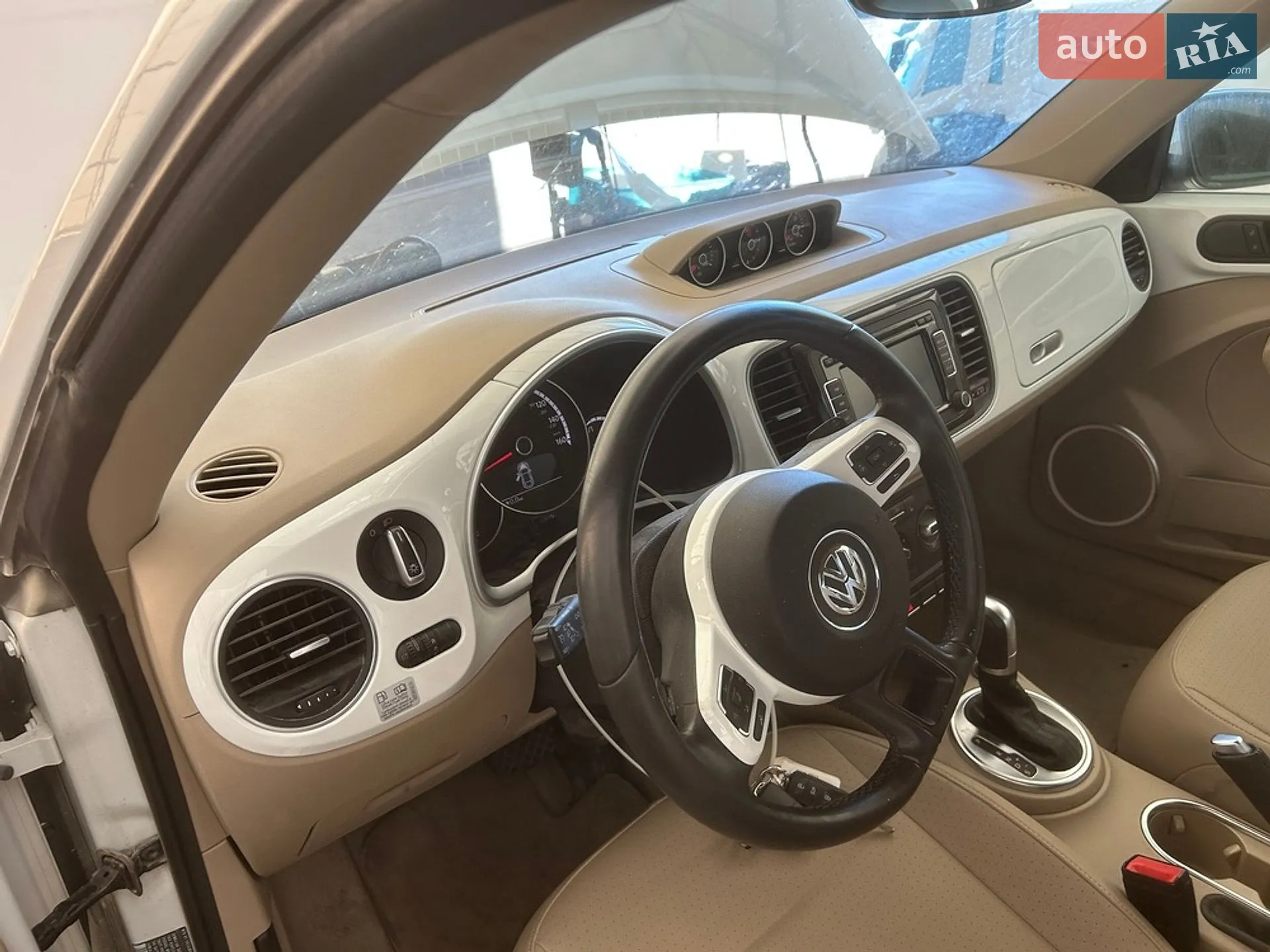 2015 Volkswagen Beetle - мініатюра 8