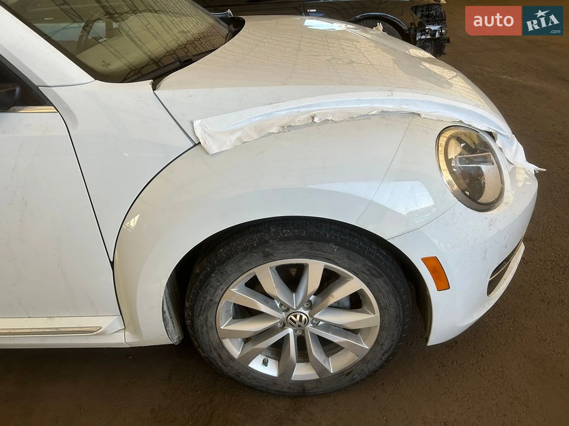 2015 Volkswagen Beetle - мініатюра 36