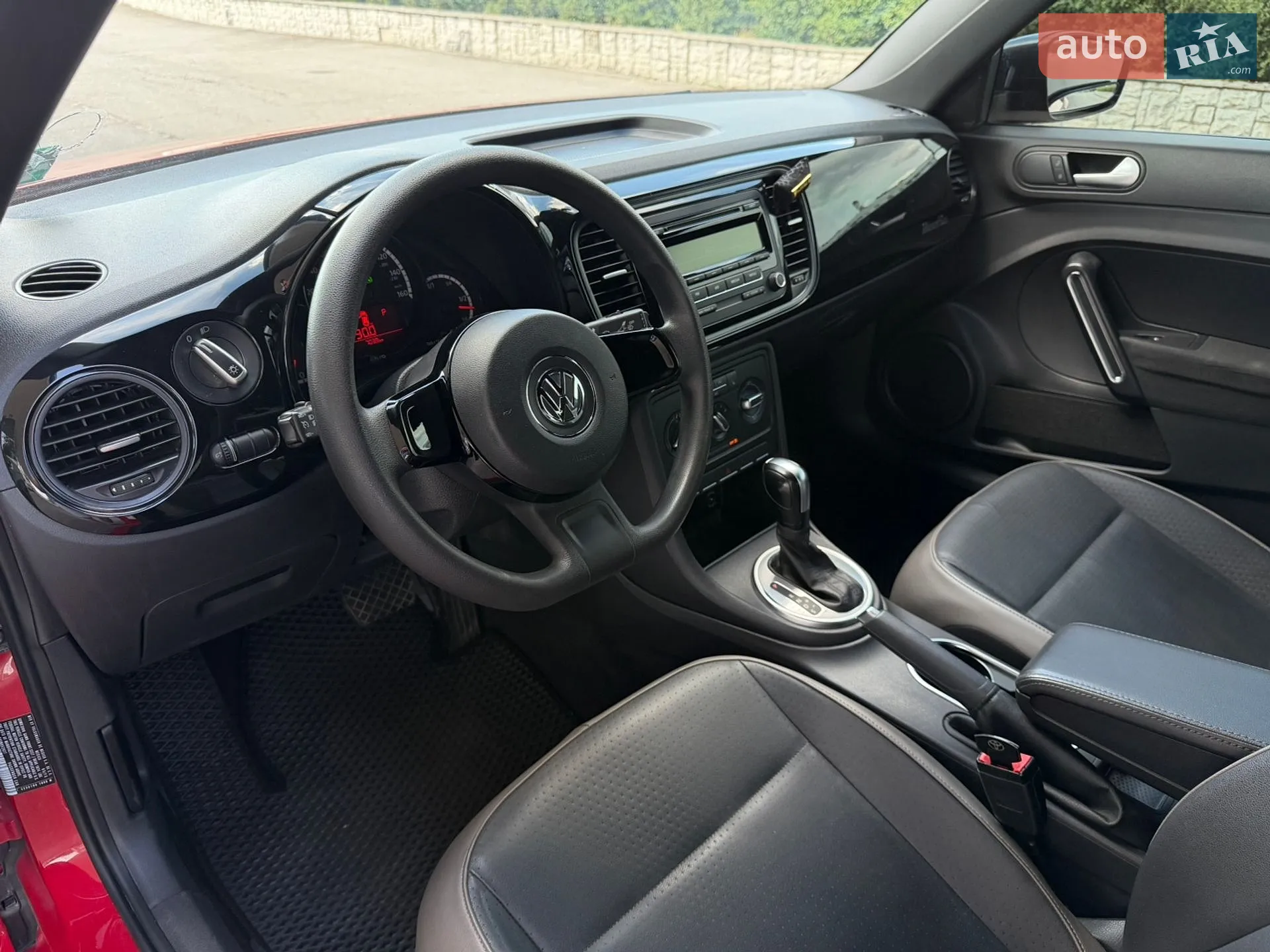 2015 Volkswagen Beetle - мініатюра 22