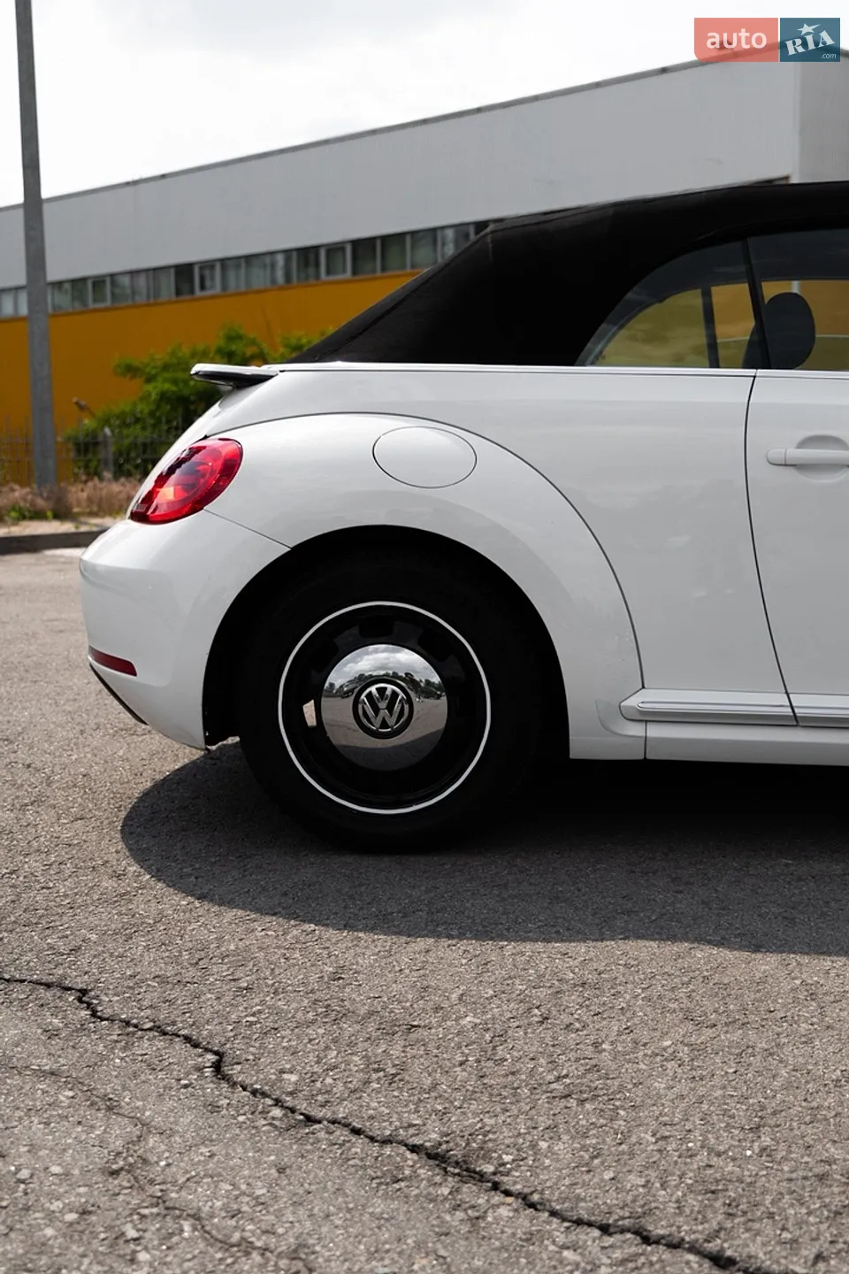 2013 Volkswagen Beetle - мініатюра 25