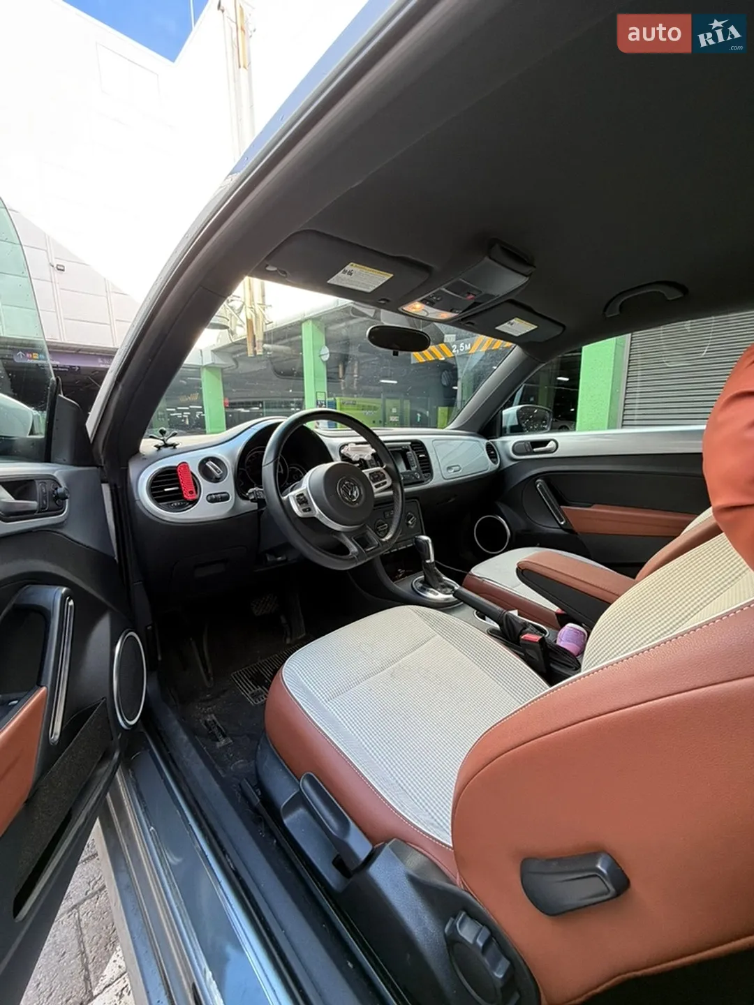 2014 Volkswagen Beetle - мініатюра 18