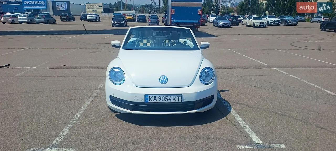 2017 Volkswagen Beetle - мініатюра 35