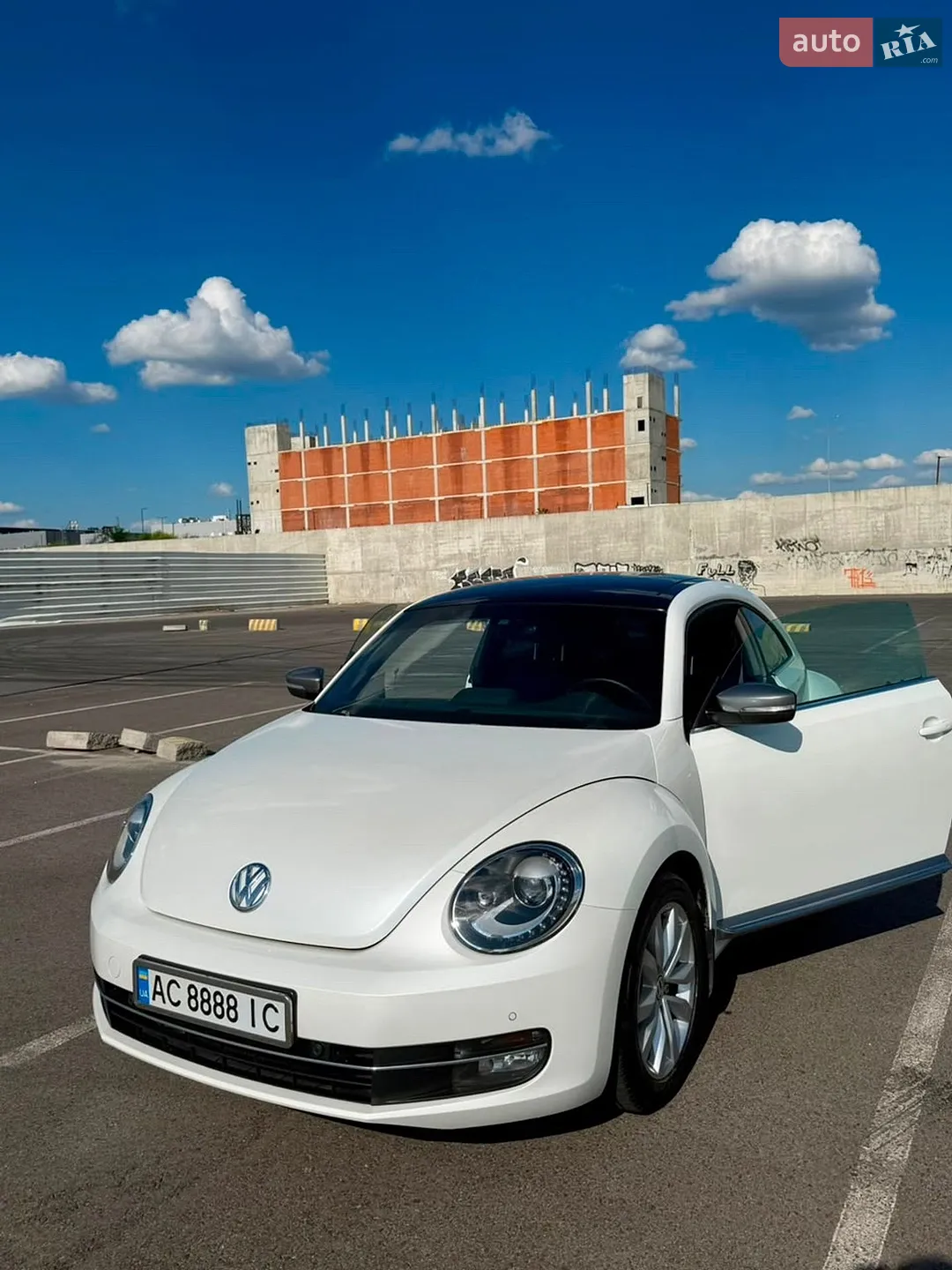 2014 Volkswagen Beetle - мініатюра 4