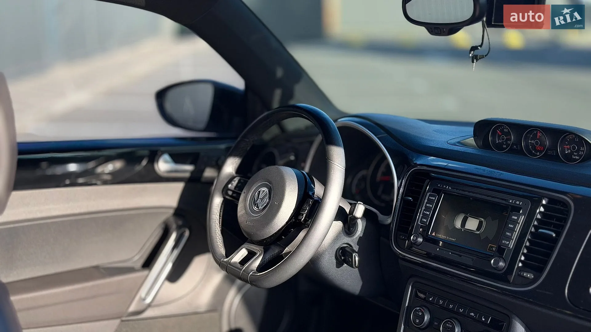 2015 Volkswagen Beetle - мініатюра 8