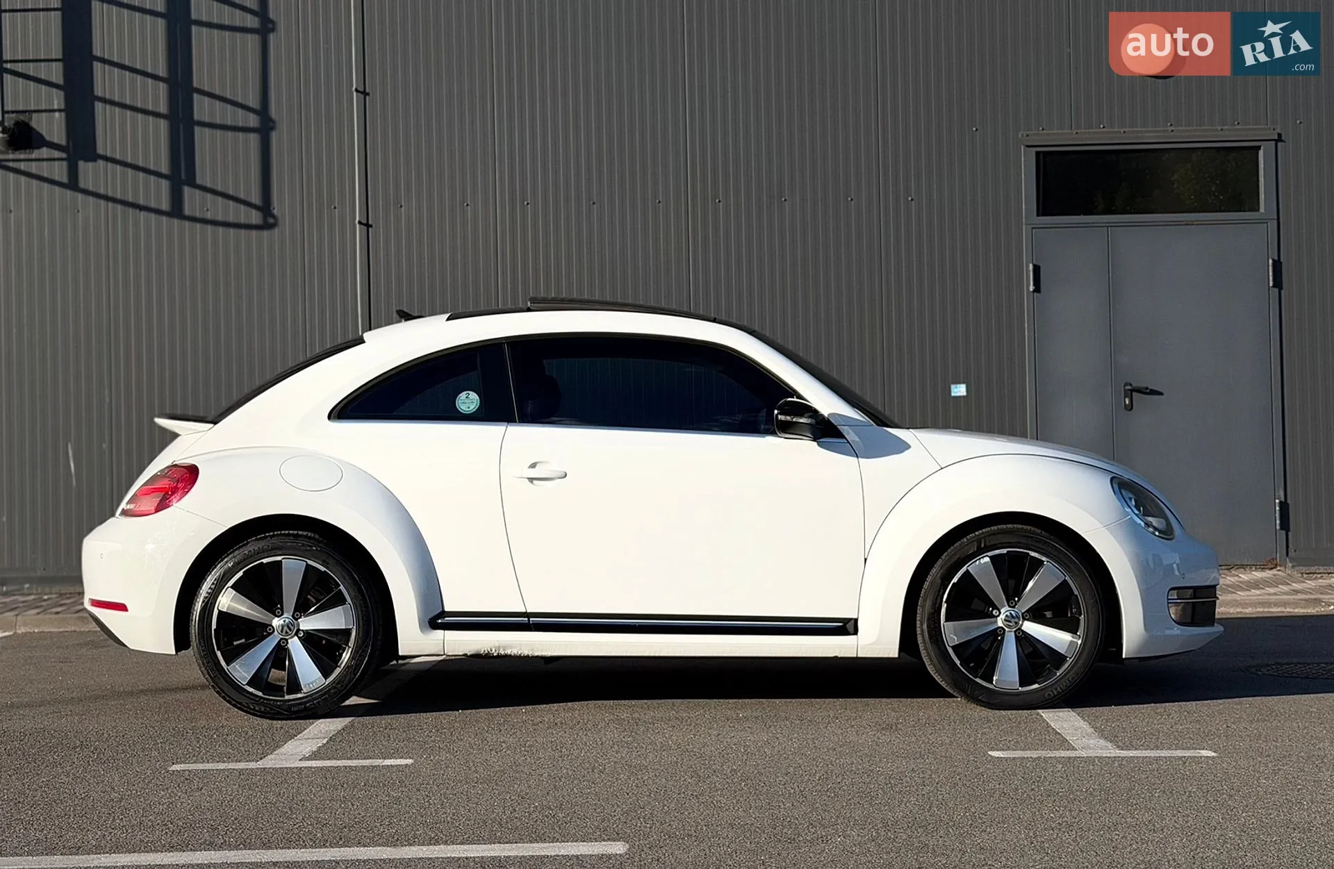 2015 Volkswagen Beetle - мініатюра 15