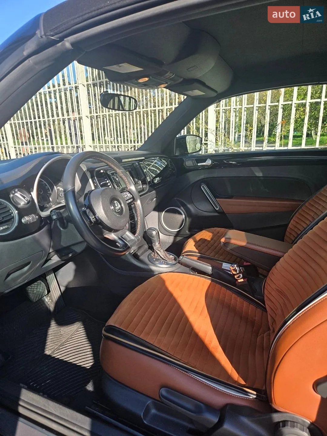 2015 Volkswagen Beetle - мініатюра 15
