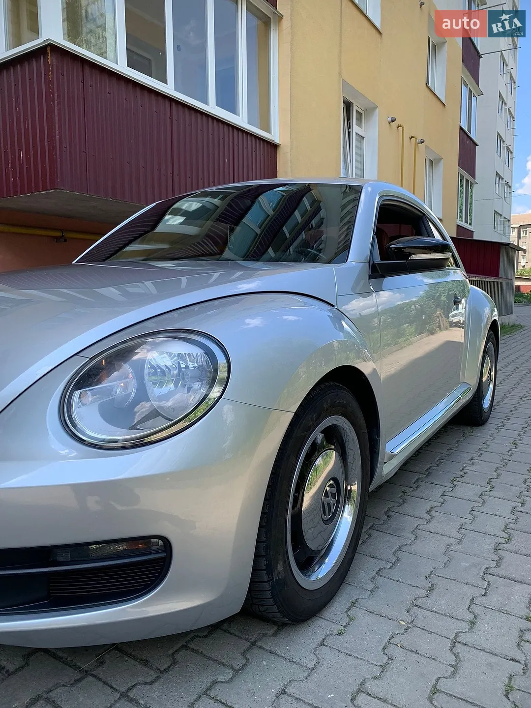 2015 Volkswagen Beetle - мініатюра 2