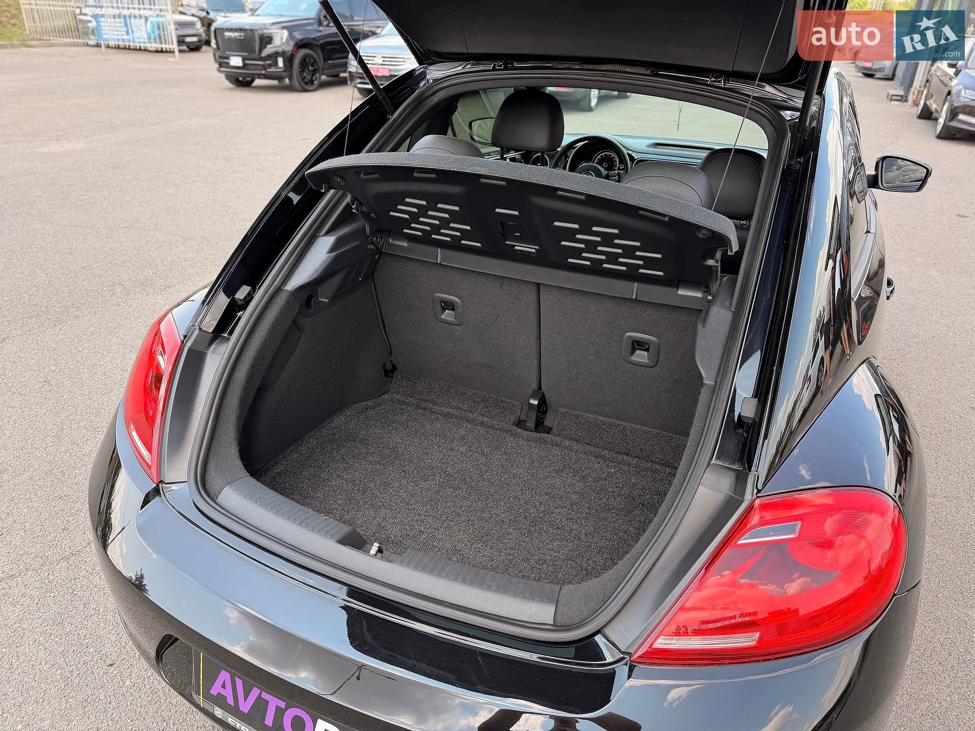2014 Volkswagen Beetle - мініатюра 36