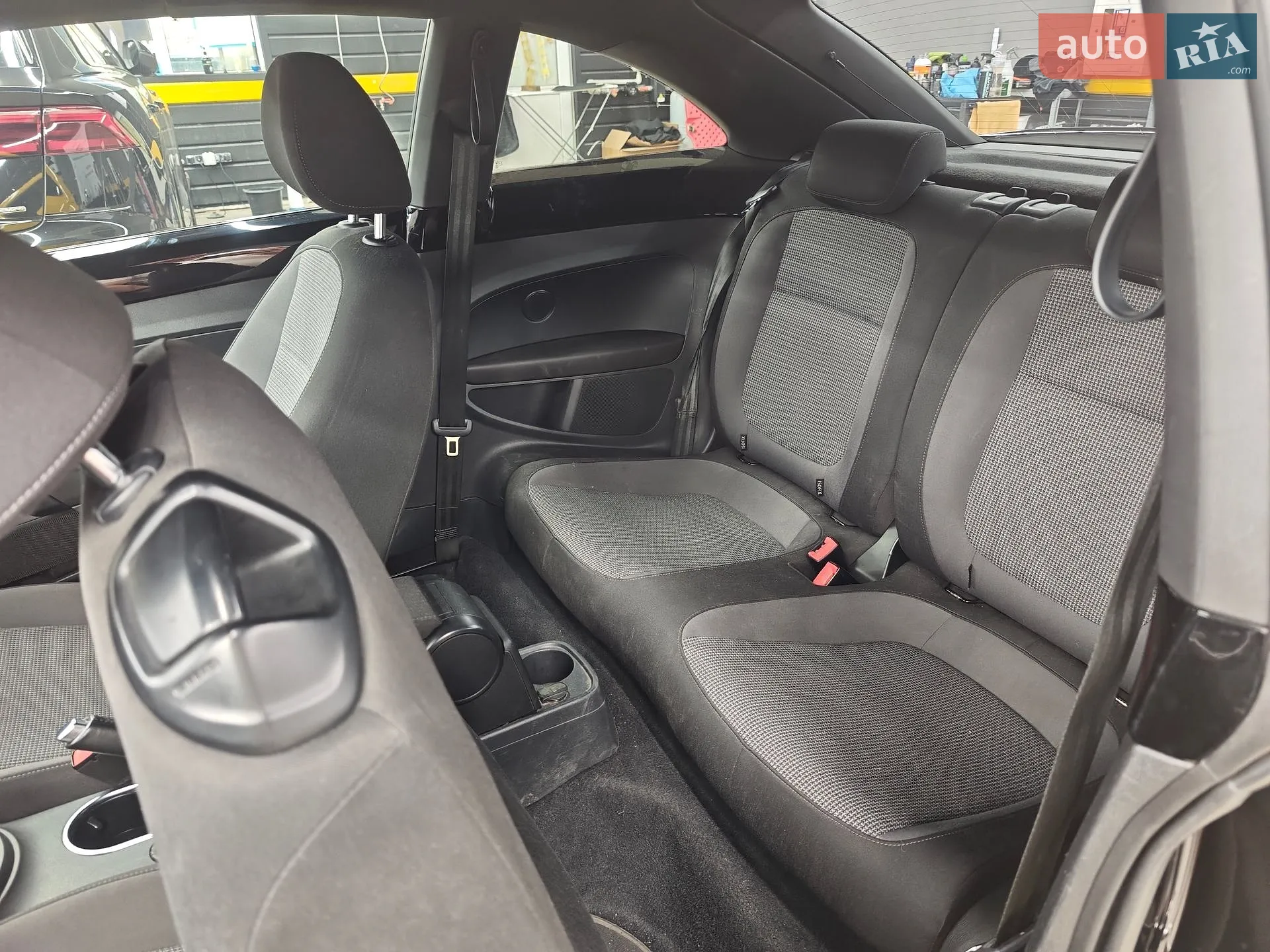 2016 Volkswagen Beetle - мініатюра 18