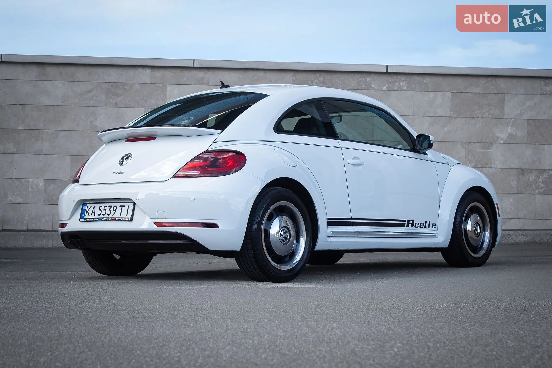 2018 Volkswagen Beetle - мініатюра 3