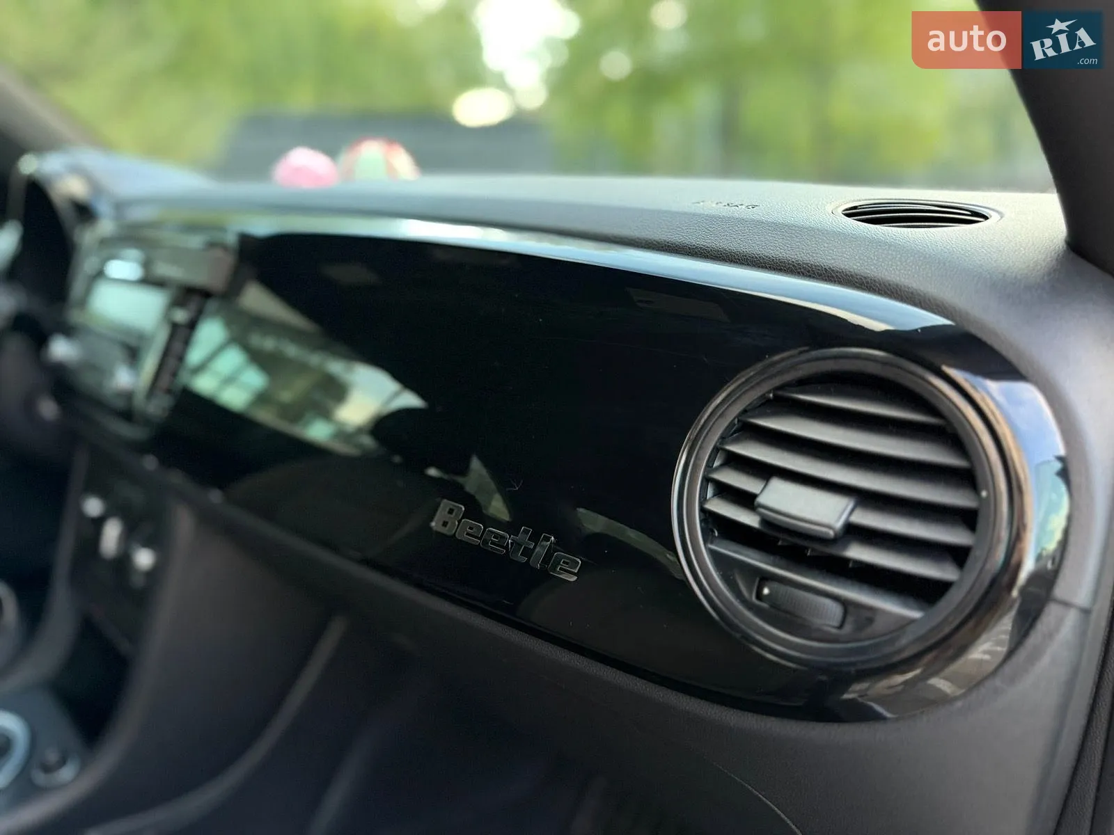 2013 Volkswagen Beetle - мініатюра 31