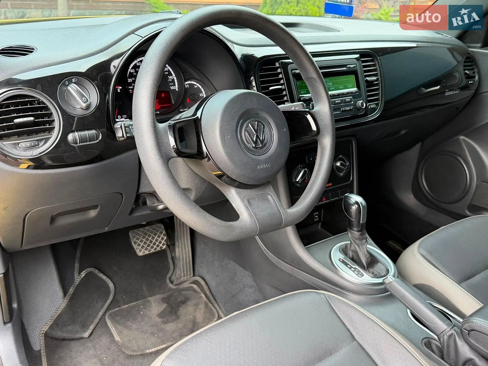 2015 Volkswagen Beetle - мініатюра 39