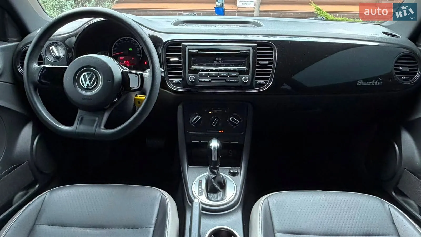 2015 Volkswagen Beetle - мініатюра 52