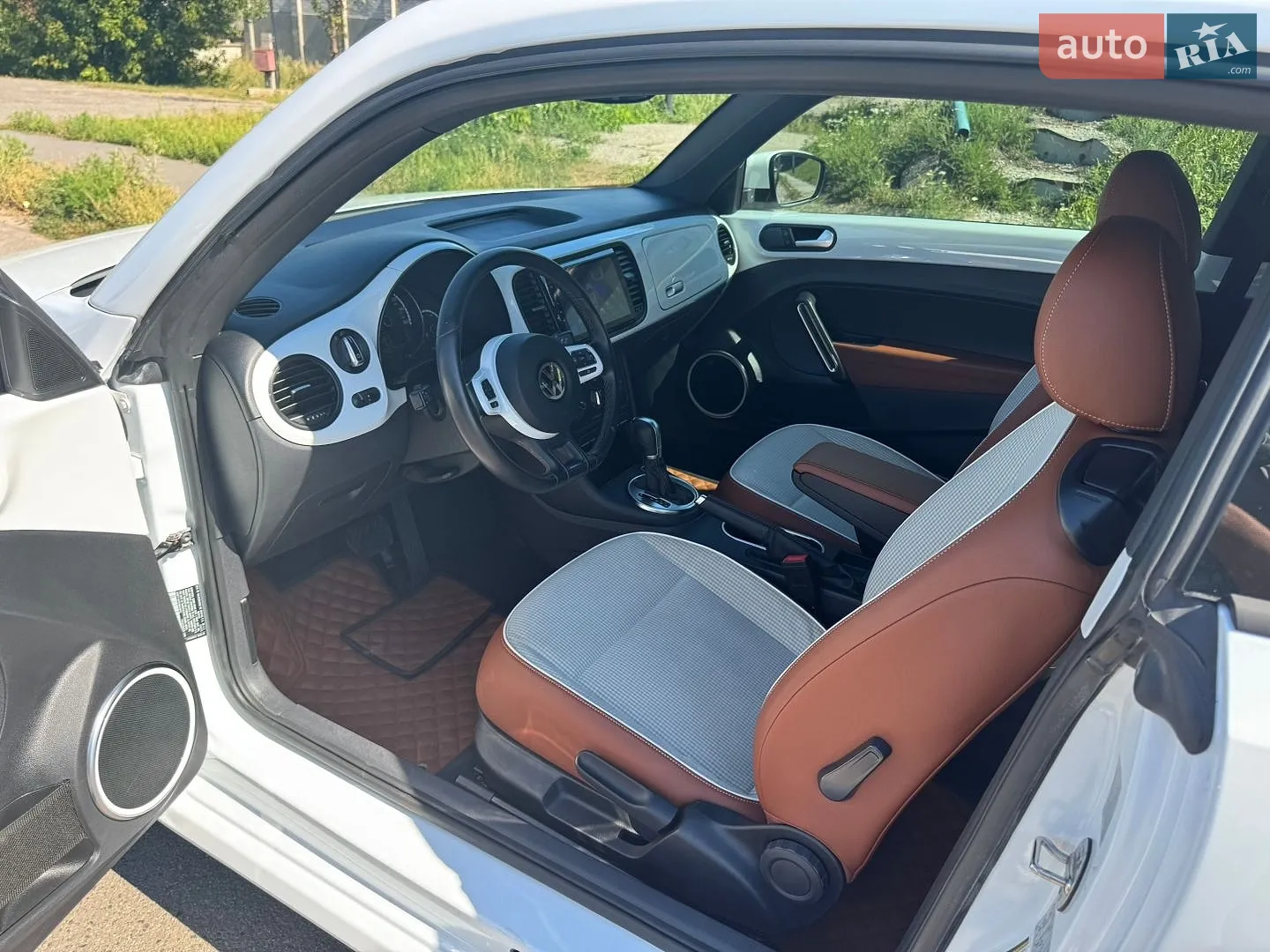 2015 Volkswagen Beetle - мініатюра 11