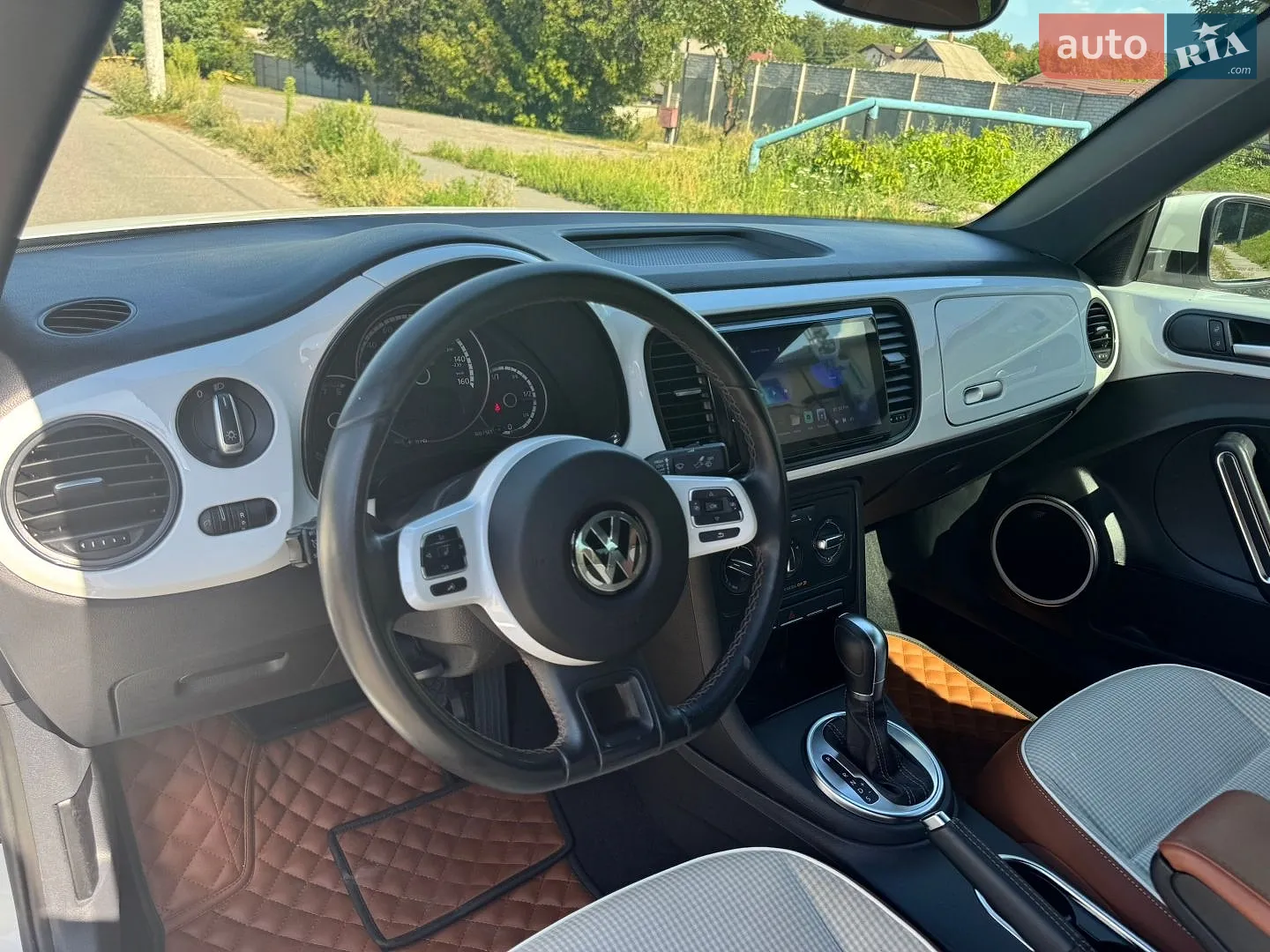 2015 Volkswagen Beetle - мініатюра 12