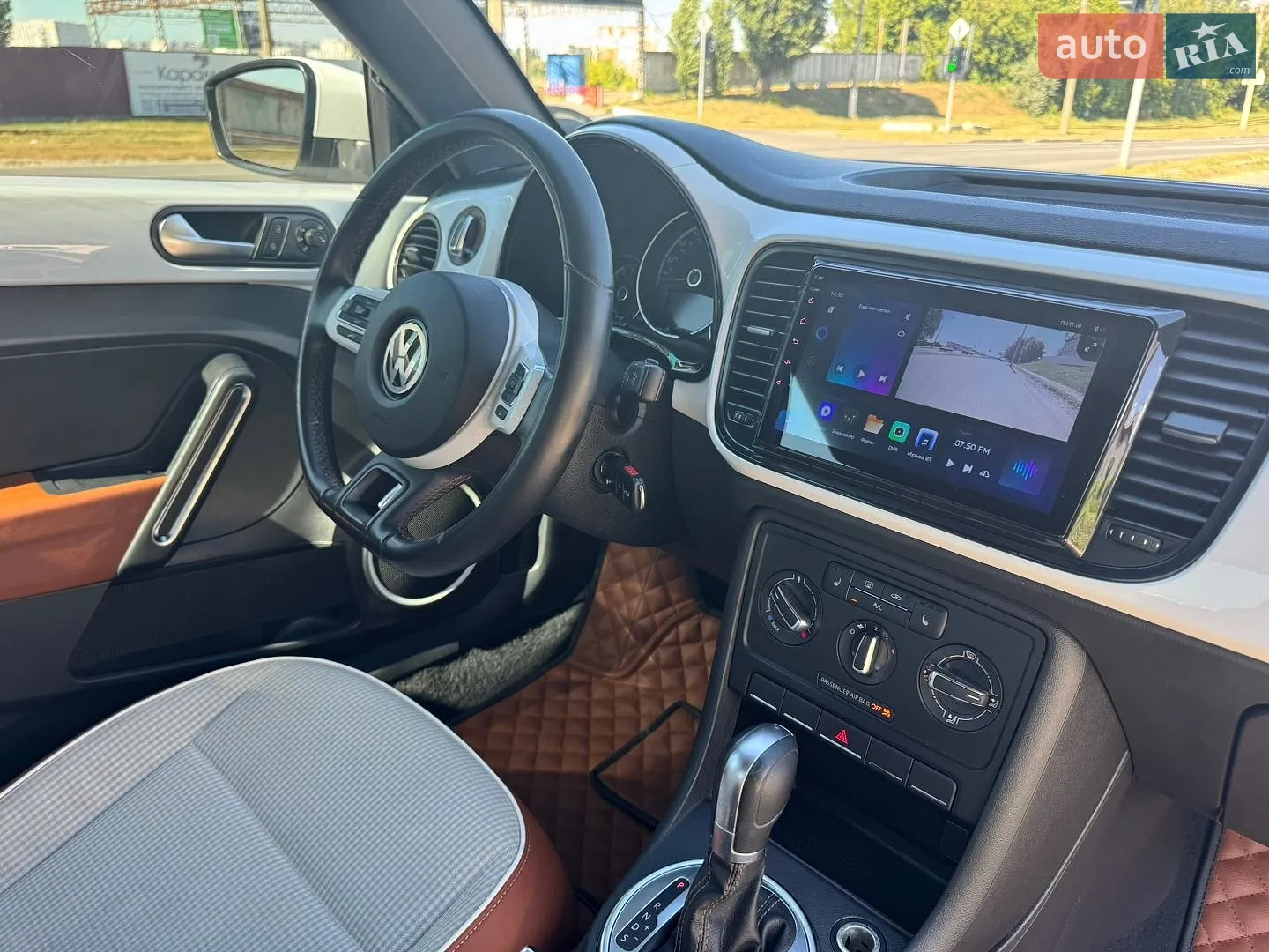 2015 Volkswagen Beetle - мініатюра 22
