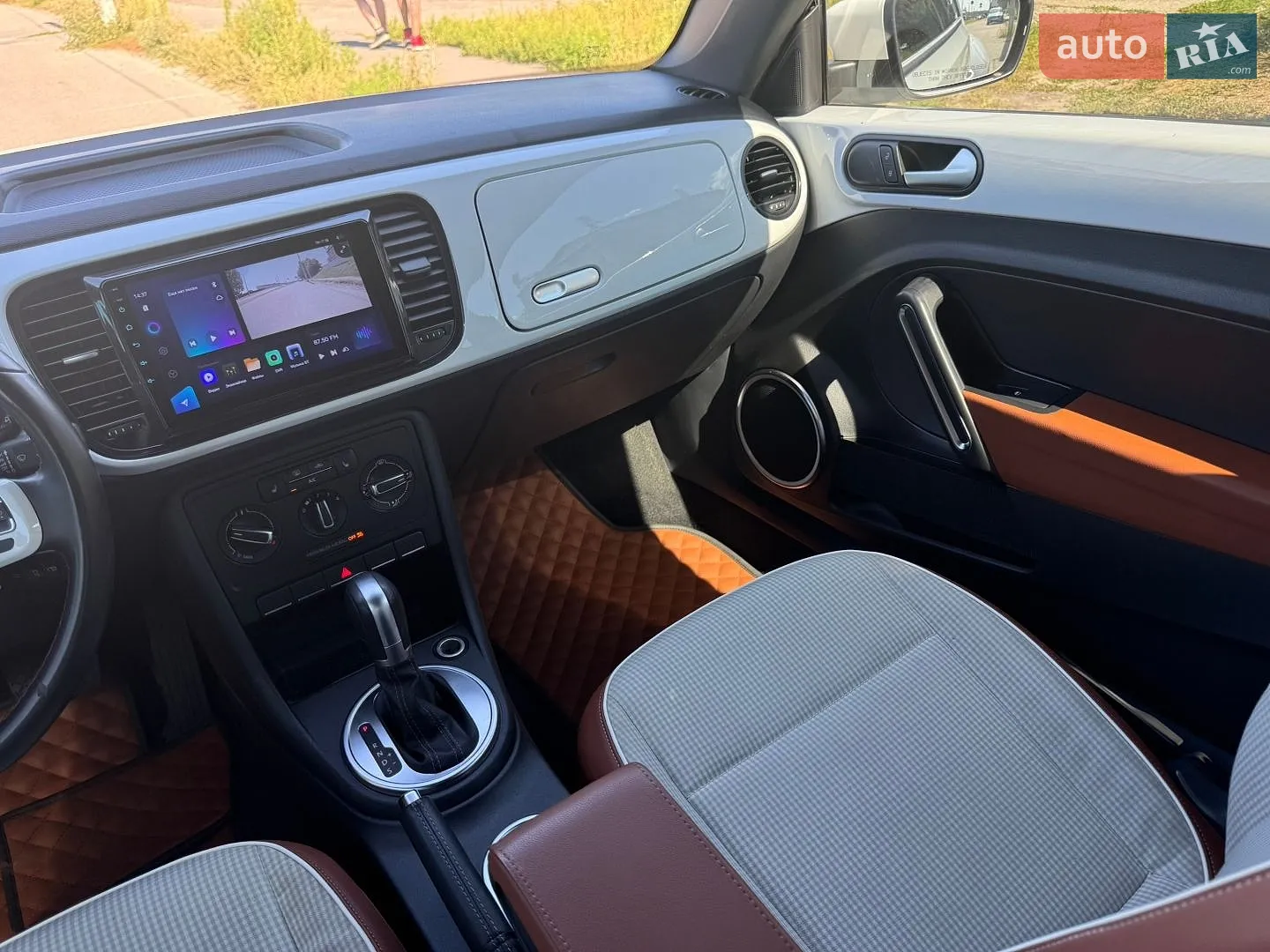 2015 Volkswagen Beetle - мініатюра 25