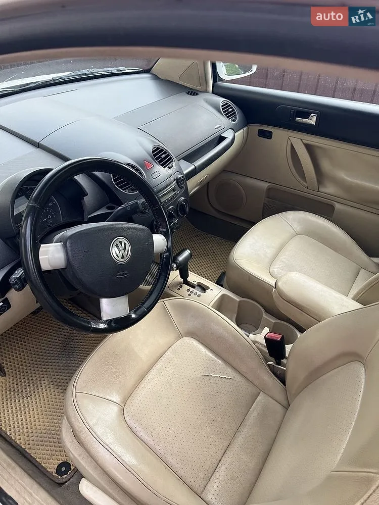 2010 Volkswagen Beetle - мініатюра 7