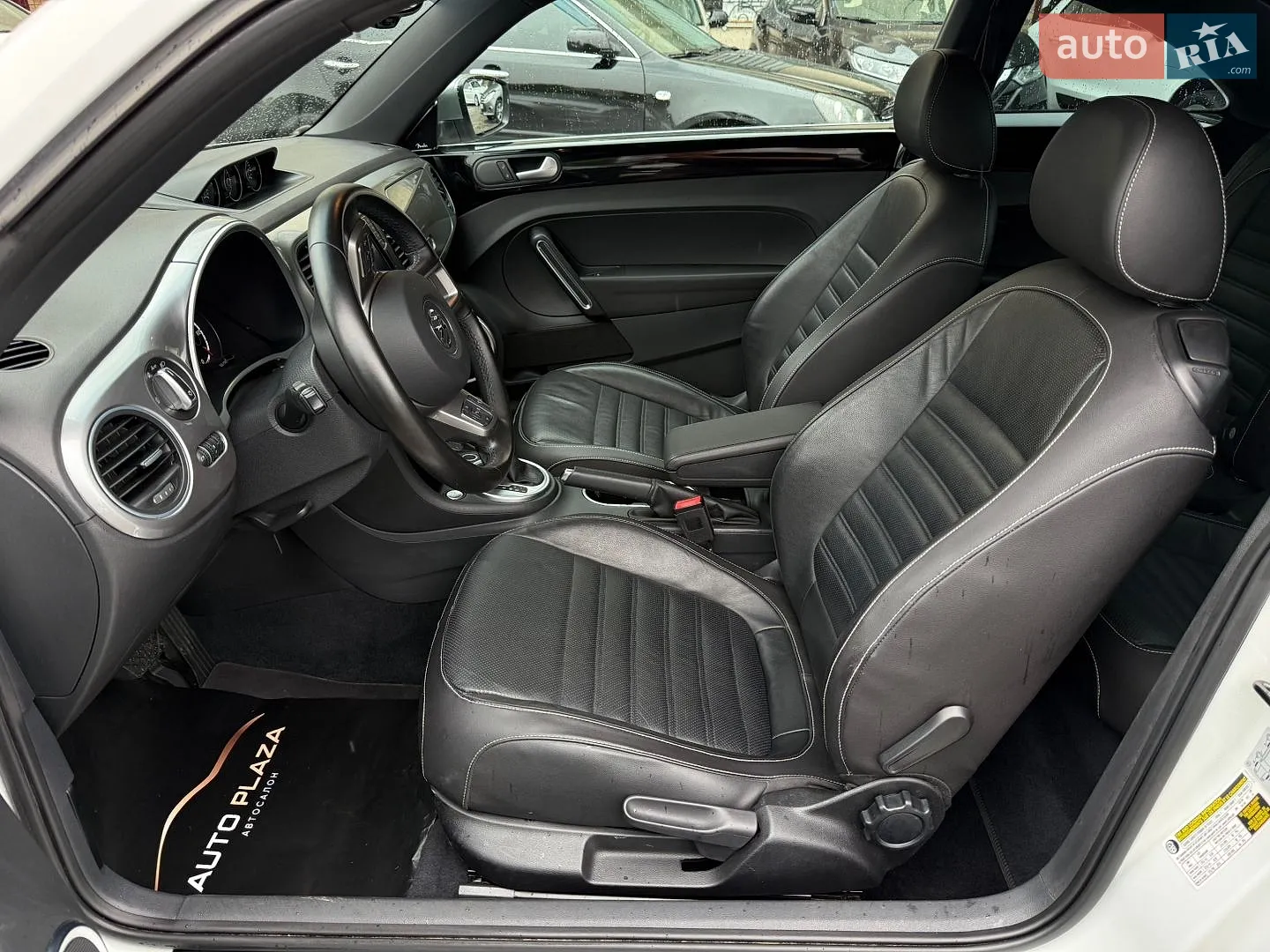 2014 Volkswagen Beetle - мініатюра 23