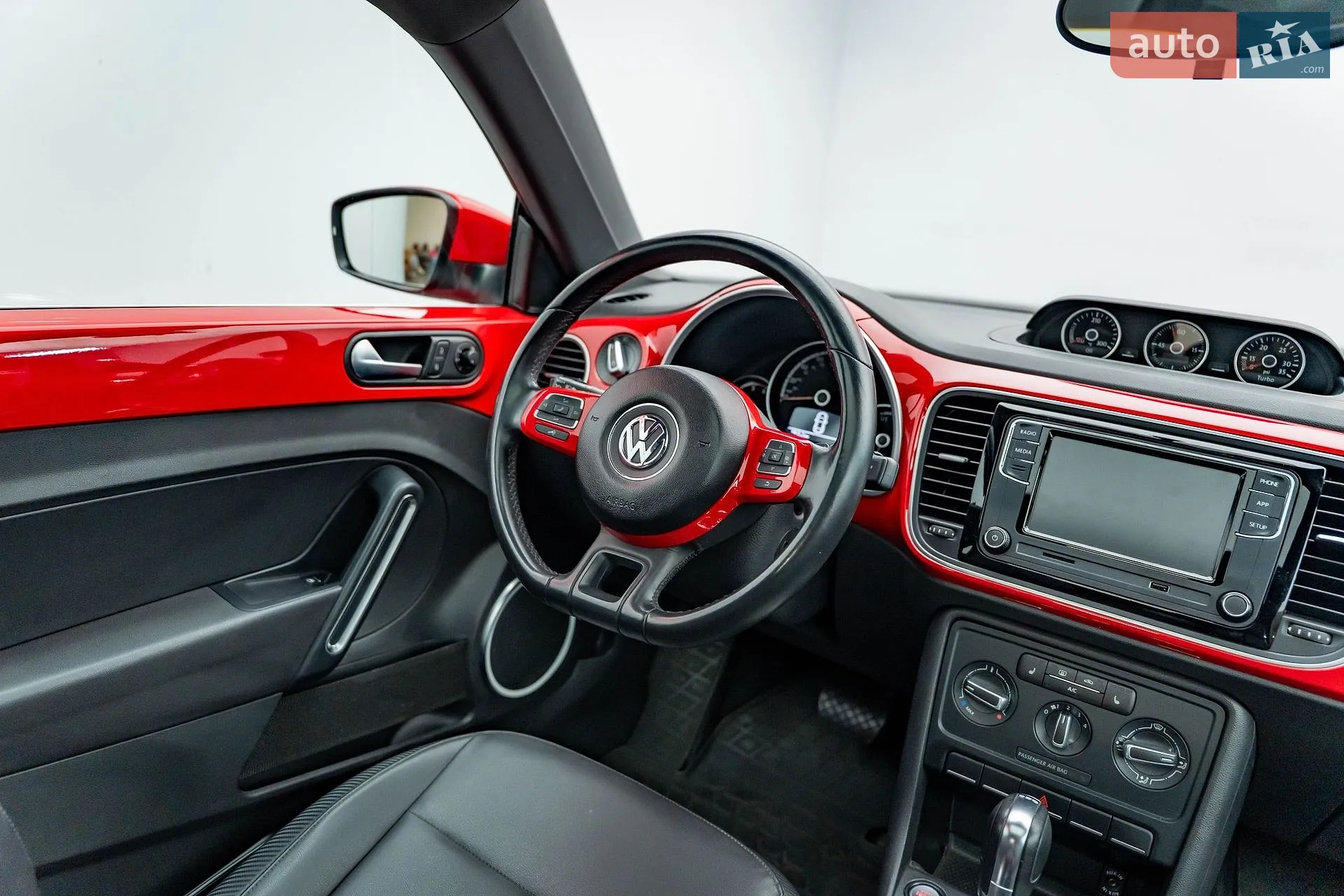 2012 Volkswagen Beetle - мініатюра 12
