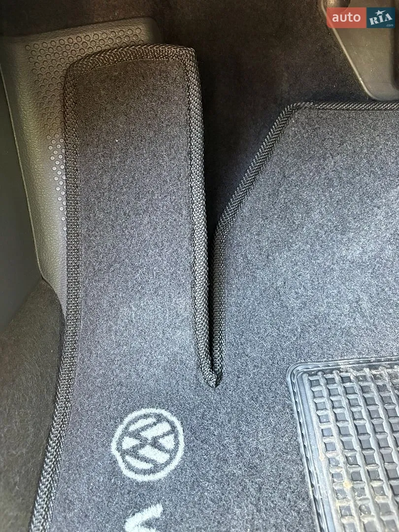 2015 Volkswagen Beetle - мініатюра 12