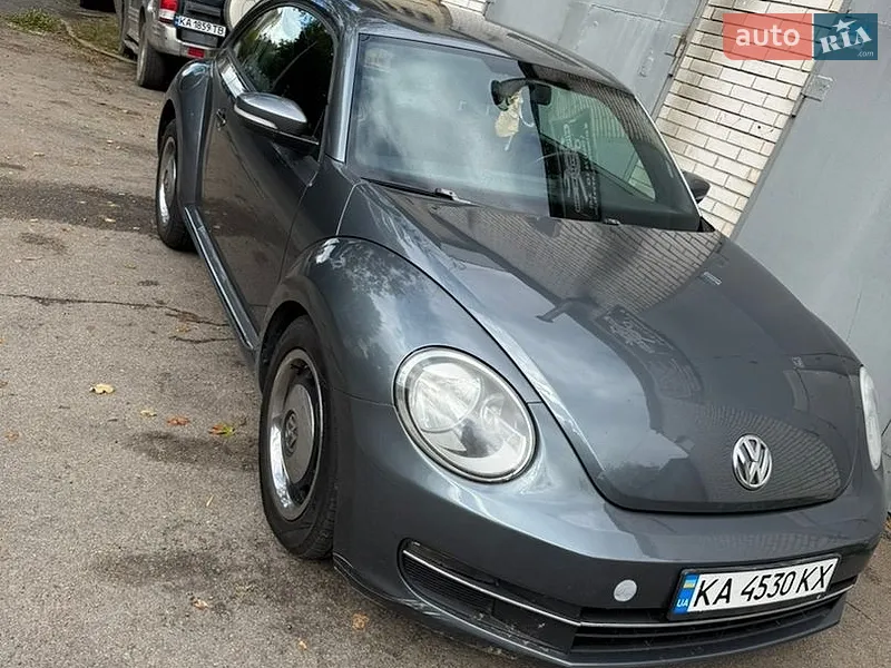 Volkswagen Beetle 2011