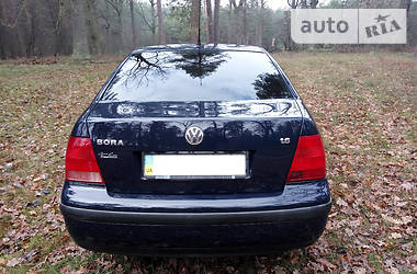 Седан Volkswagen Bora 2003 в Черкассах