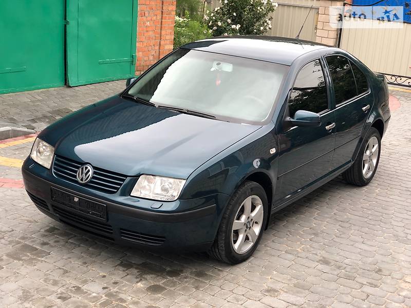Седан Volkswagen Bora 2006 в Киеве